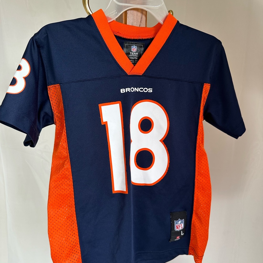 NFL Players Team Apparel Denver Broncos Boys’ Size 8 Football Jersey